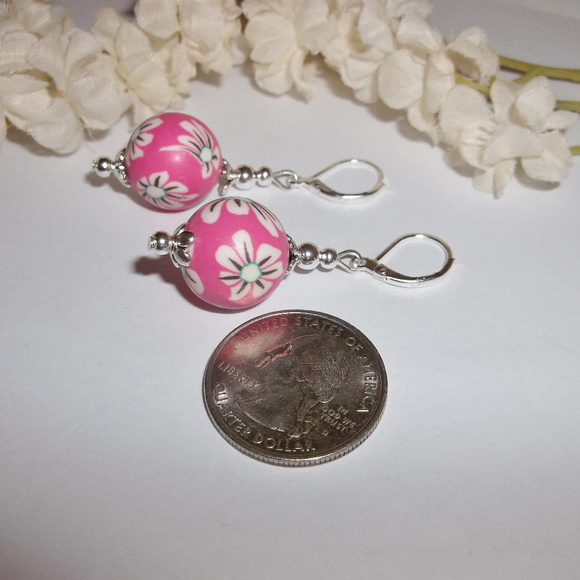 Big Pink Flower Earrings Dangle Beaded NWT 4777 - Picture 5 of 8
